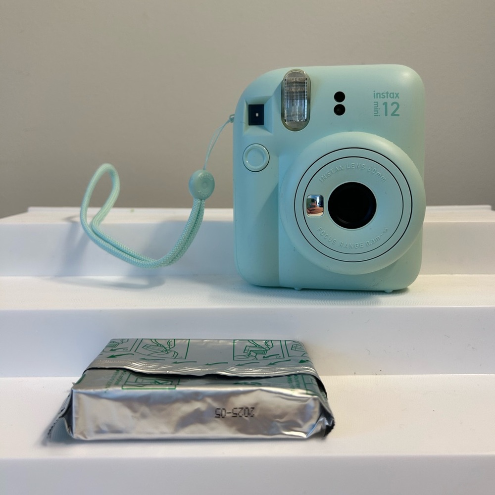 Fujifilm Instax Mini 12 Instant Camera - Mint Green (Never Used)